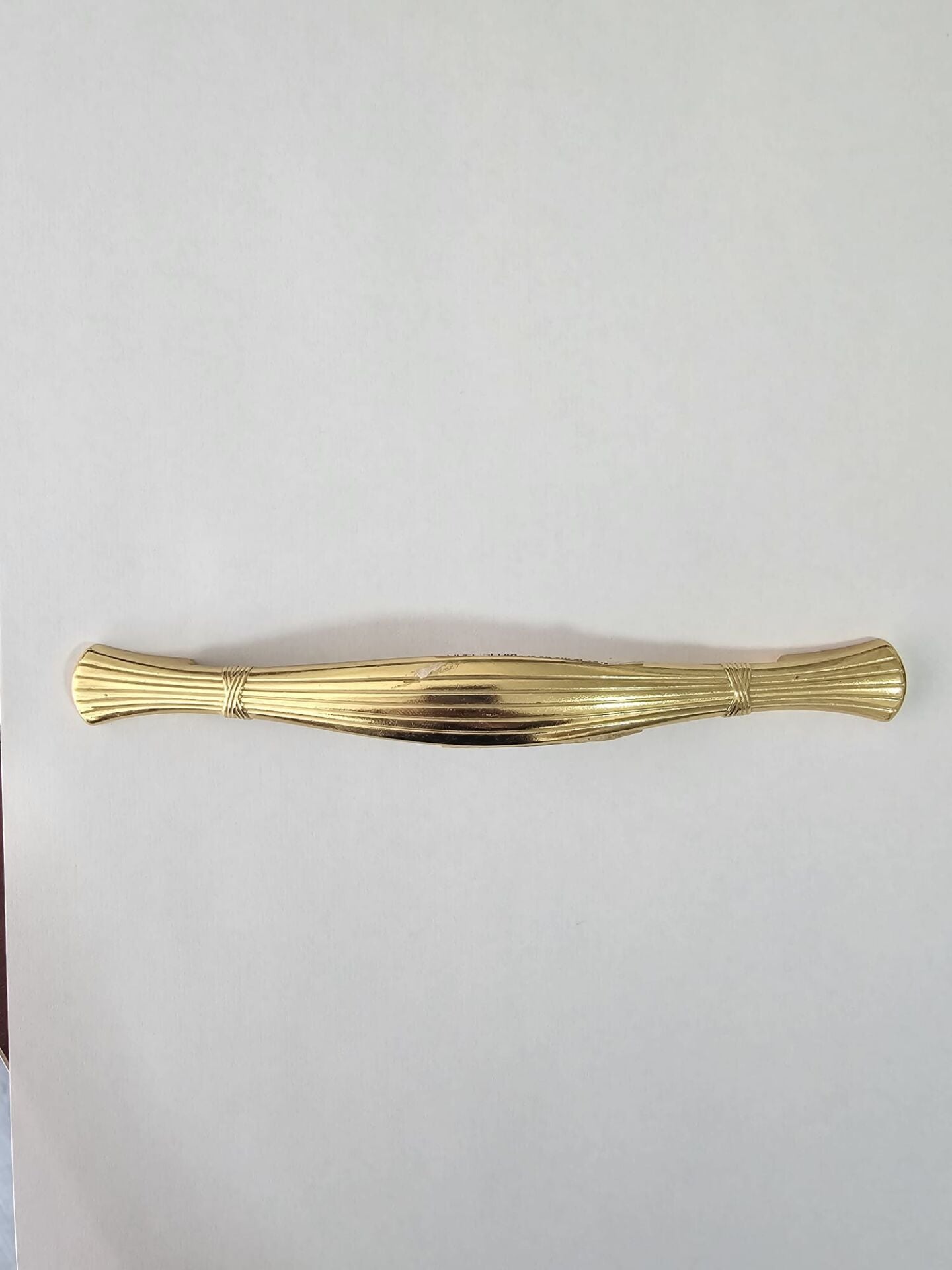 ÇEKMECE KULP 96 MM ALTIN SEDİR – Modern ve Şık Mobilya Dekoratif Kulpu