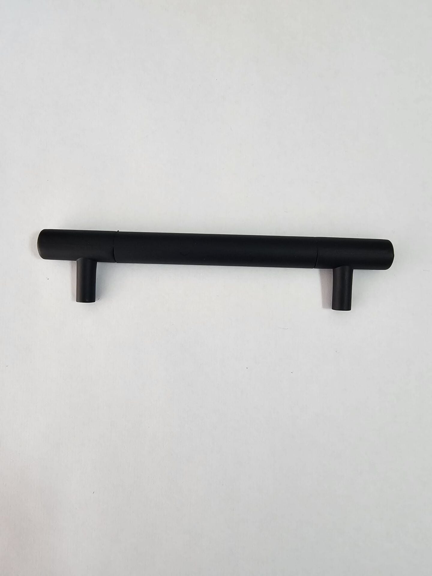 ÇEKMECE KULP 96 MM MAT SİYAH NOBEL HİTİT – Modern Minimal Tasarımlı Mobilya Kulpu